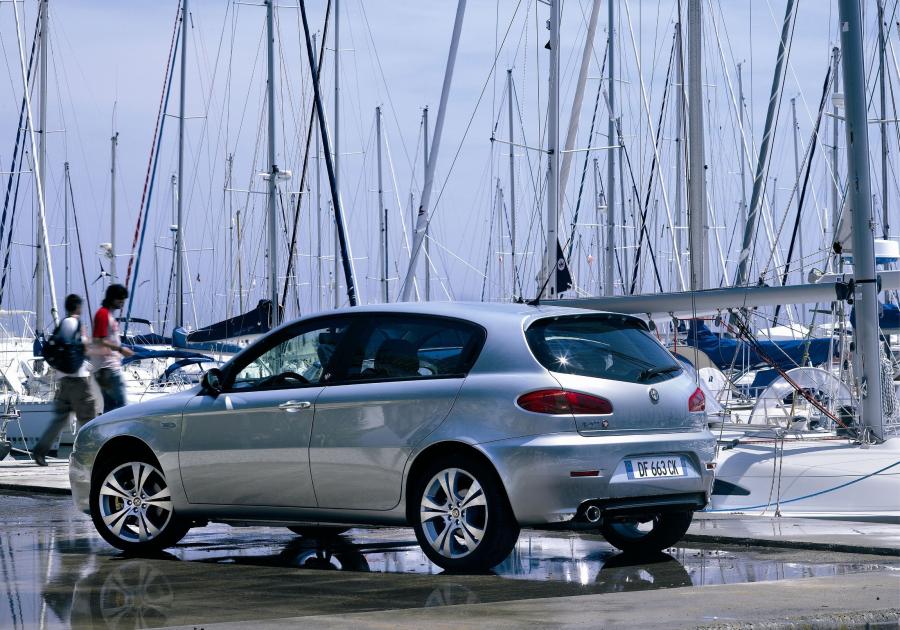  Alfa Romeo 147 Murphy&Nye (937B) 2007 года  (фото 2 из 9)